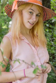 Pretty Amateur Girl